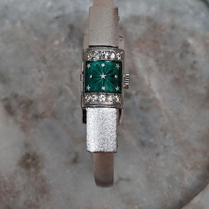 Vintage Chandler Silver Tone Peek a boo Watch Green Enamel Star White Gem Accent image 1