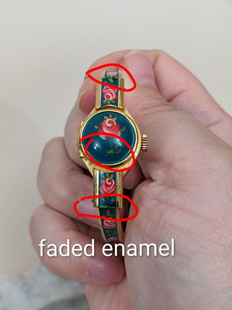 FLAW Vintage Chandler Gold Tone Peek a boo Watch Green Enamel Red Florals image 3