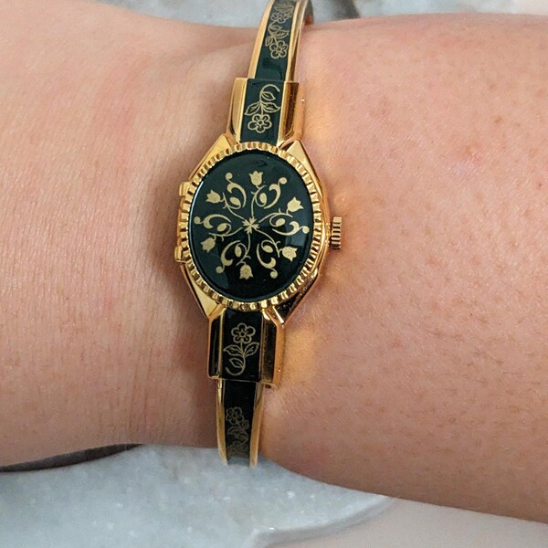 Vintage Andre Mouche Deep Green Enamel Floral Gold Tone Watch Working