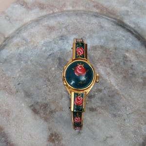 FLAW Vintage Chandler Gold Tone Peek a boo Watch Green Enamel Red Florals image 1