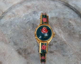 FLAW Vintage Chandler Gold Tone Peek a boo Watch Green Enamel Red Florals