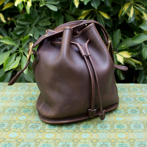 Coach Dark Chocolate Brown Lulu Legacy Vintage Leather Rucksack Sling Bucket Shoulder Bag Purse Crossbody 9952 0508172