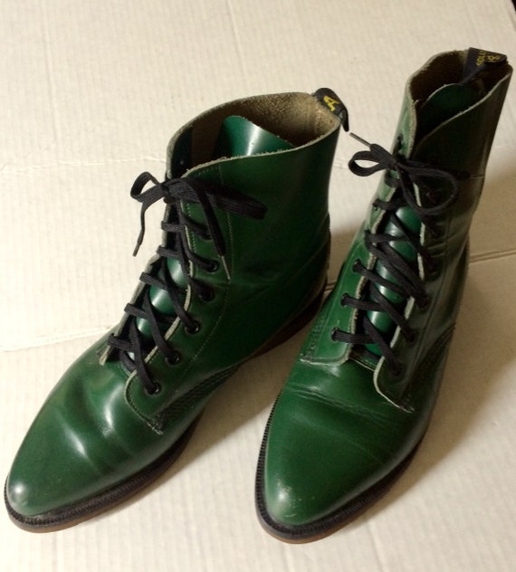 pointed toe doc martens