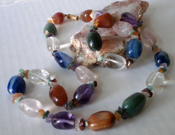 Vintage 5 Strand Polished stone chip necklace