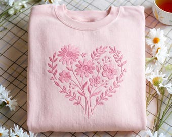 Vintage Pressed Flowers Embroidered Sweatshirt, Botanical Floral Tshirt, Wildflowers Tee, Boho Cottagecore Shirt, Mom Tee, Gift for Gardener