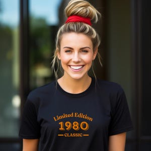 Camiseta personalizada del año, camiseta personalizada del año para cumpleaños o eventos, camiseta de regalo única, camiseta personalizable del año, camiseta unisex personalizable