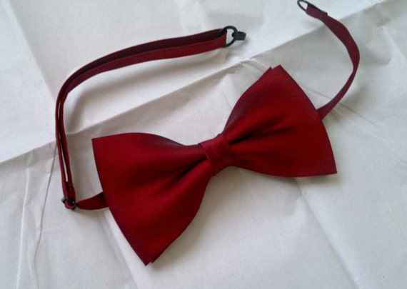 Agnes burgundy dupioni silk bow tie | Etsy