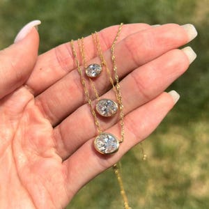 Collana con ciondolo ovale in oro bianco e rosa 14 carati, realizzata in laboratorio, da 1 a 5 carati / Certificato IGI / Delicata collana ovale laterale per donna
