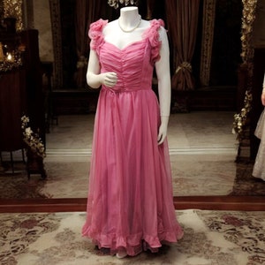 1940's Vintage Pink Dress With Rhinestones - Etsy 1940's Vintage Pink Dress With Rhinestones - Etsy