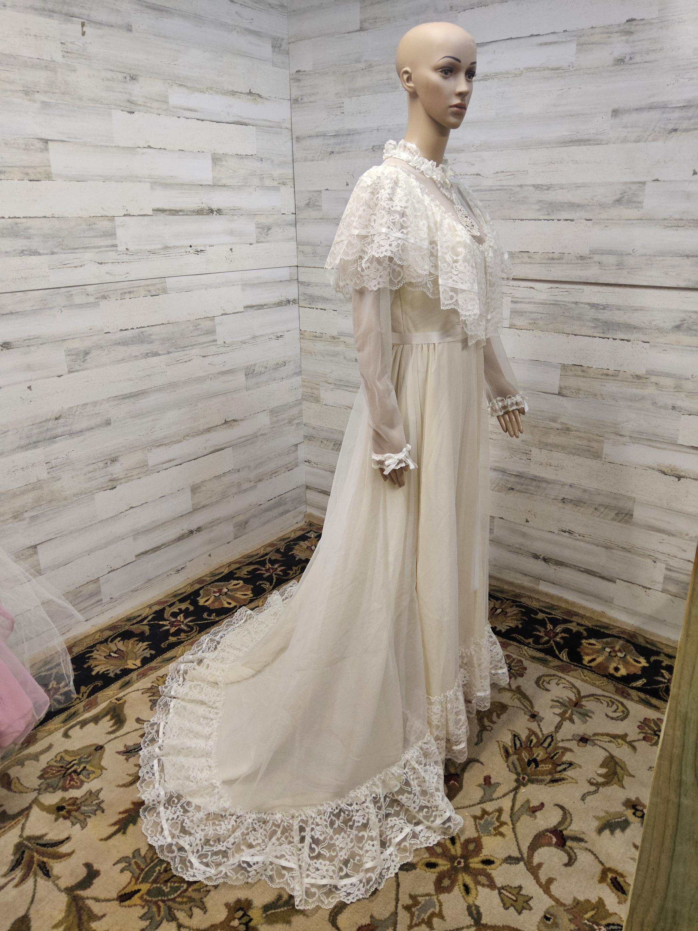 vintage ivory wedding dress Maeve by Grace + Ivory