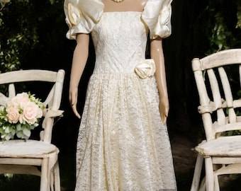 Vintage 80'S Ivory Lacy Dress