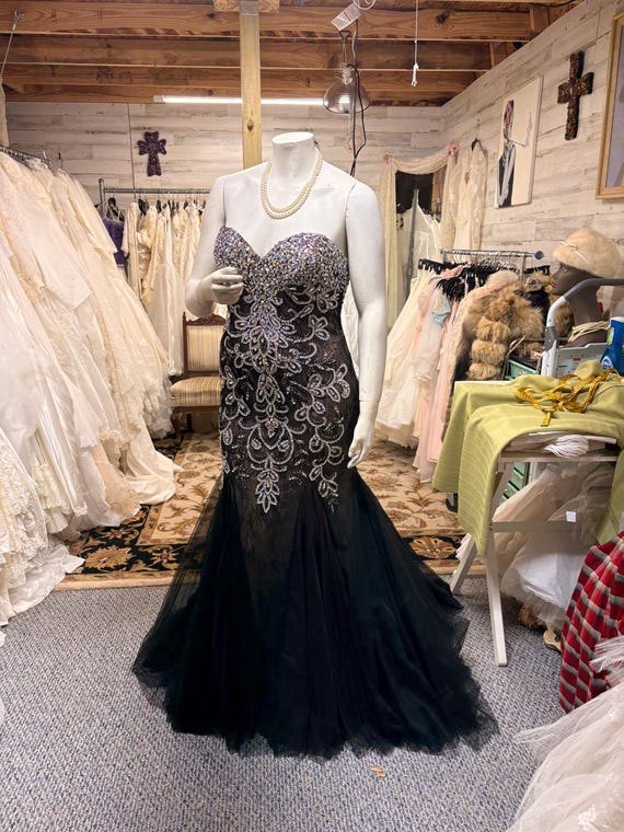satin dress gold Kira Bridesmaid Every Sydney Sweeney Movie colors_estella-dress-brown-sugar-sand Size:OS