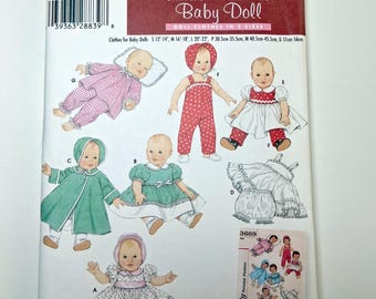 Simplicity 4707 Baby Doll sewing patterns in three sizes Uncut