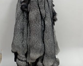 Pieles de zorro azul curtidas de tamaño XL de SAGA FURS, Finlandia