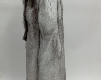 Pieles largas de color azul curtido de tamaño XL de SAGA FURS, Finlandia