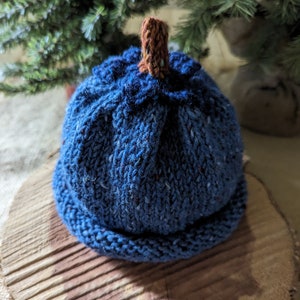 Blueberry Hat Irish Tweed Wool Hat