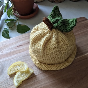 Lemon Hat / 0-3 Months  - 6-18 Months / Baby Photo Prop or Everyday Use / Hand Knit / Warm