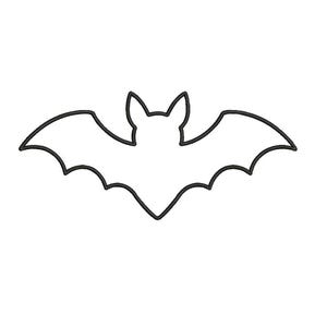 Könnte beinhalten: Eine einfache schwarze Umrisszeichnung einer Fledermaus mit spitzen Ohren und ausgebreiteten Flügeln. Das Design zeichnet sich durch einen klaren, minimalistischen Linienstil mit symmetrischer Form aus, der das Tier flach und zweidimensional darstellt.