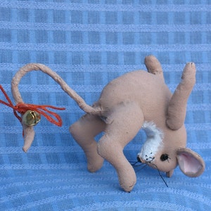 Primitive Mouse Pattern, Butterfly, Soft Sculpture Mouse Doll image 3