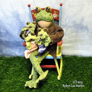 Digital Pattern, Primitive Toad Doll, Frog Doll, Baby Toads, Primitive Doll,