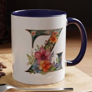 Taza inicial con letra floral Z, monograma Z en taza de regalo para ella, taza de café floral de acuarela, regalo para mamá, regalo para amigo, regalo para compañero de trabajo