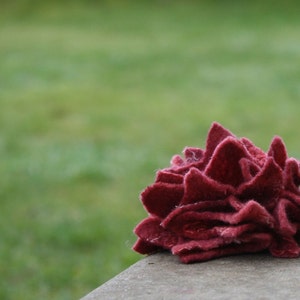 Felt Brooch Tutorial, Felted Flower Pin, Wet Felting Pattern