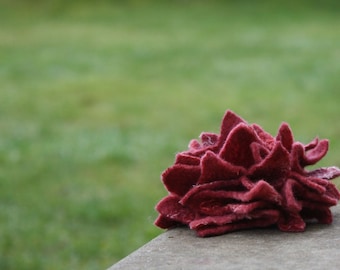 Felt Brooch Tutorial, Felted Flower Pin, Wet Felting Pattern