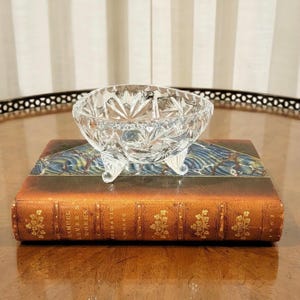 Vintage Cut Crystal Footed Bowl - Small Starburst Pattern Glass Dish - Trinket Bowl - Candy Dish - Decorative Collectible
