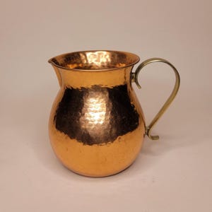 Vintage Hand Hammered Copper Pitcher with Brass Handle - Rustic Farmhouse Jug Vase - Mid Century Kitchen Decor