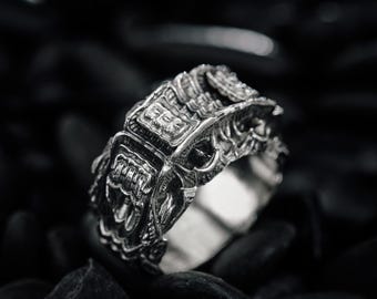 Biomechanic Sterling Silver Ring | H.R. Giger Cyberpunk Jewelry
