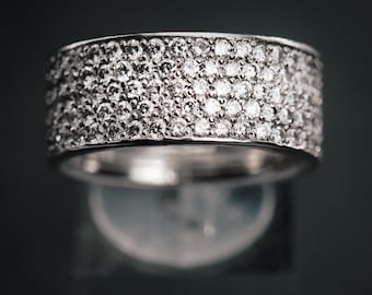 10k White Gold Diamond Pavé Eternity Ring | 195 Stones - Handcrafted in Montréal