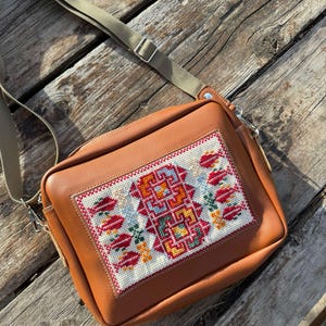 Palestinian Crossbody Bag with Tatreez- Crossbody Bag with Tatreez Embroidery, Palestinian Shoulder Purse, Travel Purse, Gift For Her