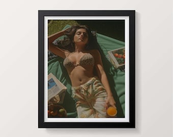 La Dolce Vita Print: Retro 60s Vogue, Beachy Amalfi Coast