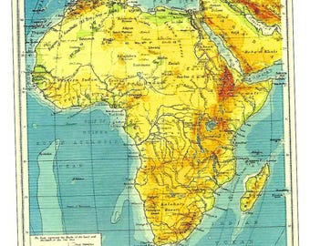 以下が含まれることがあります： アフリカのヴィンテージ地図。詳細な地理情報が記載されています。地図は、緑、黄色、茶色の色合いで土地の高さを表すカラーコードシステムを使用しています。周囲の海は青色です。「AFRICA」の文字が上部にあります。