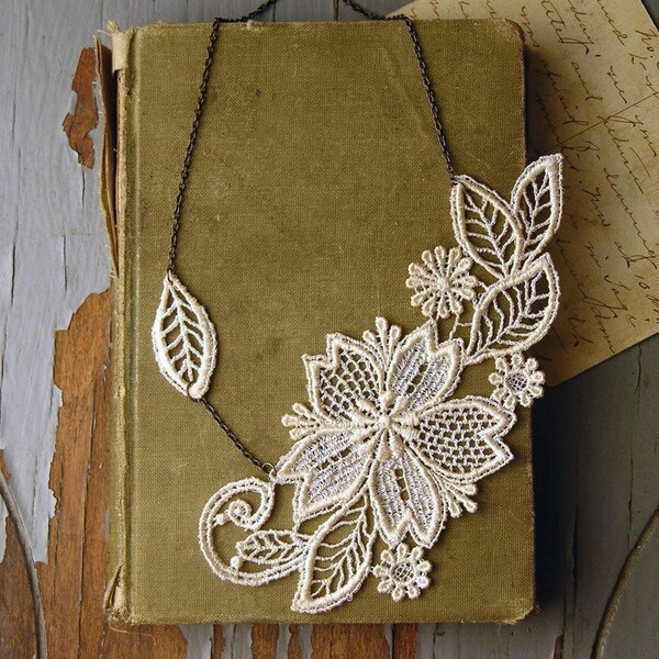 collar de Novia de encaje / / MARICHELLE / / marfil / / floral / / botánica / / novia / regalo / vintage de boda / / Dama de honor