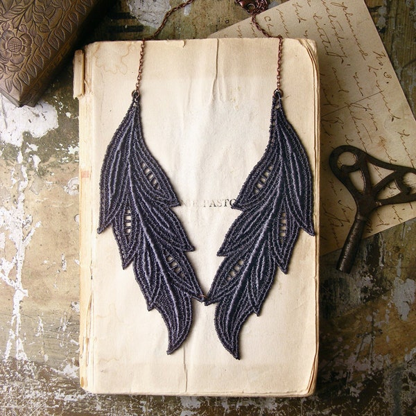 lace necklace -MUSE-