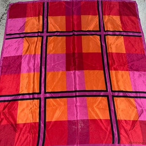 By Adrienne Vittadini VTG Silk 100% Scarf  Size 90X90 CM 100% silk scarf - Adrienne Vittadini – Fischer Goods main image 3