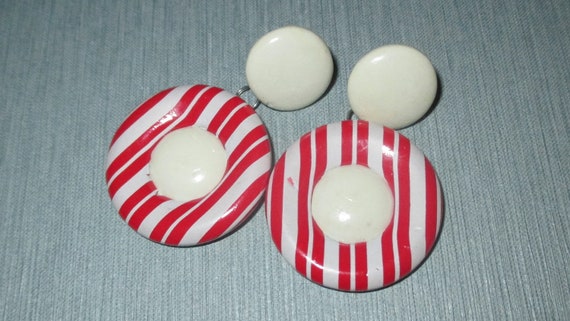 Vintage MOD 80s White and Red Striped Vinyl Dot D… - image 1