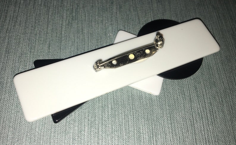 Vintage MOD 80s Black and White Geometric Shape Lucite Bar Pin