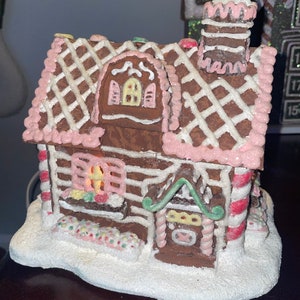 Vintage Light Up Gingerbread House by Silvestri ML Dooly