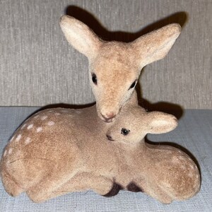 Vintage Flocked Doe and Fawn Deer Statue Figurine Figure