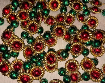 Vintage Red Green and Gold Metallic Plastic Bead Strand Garland Christmas Decor 8 Feet