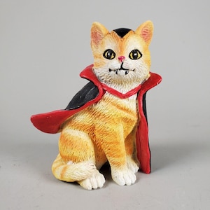 Vintage Halloween Count Catcula Vampire Cat 3&quot; Resin Figurine