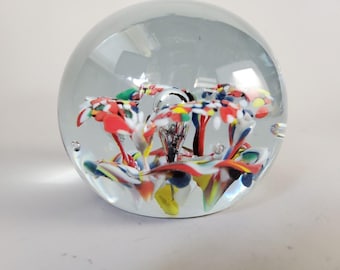 ヴィンテージ 大型アートガラス ペーパーウェイト 青い花 緑の葉