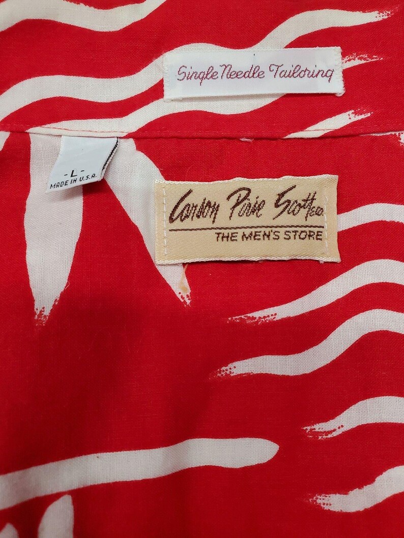 Vintage Carson Pirie Scott L-shirt heren rood wit bloemen Hawaiiaans button-down shirt afbeelding 4