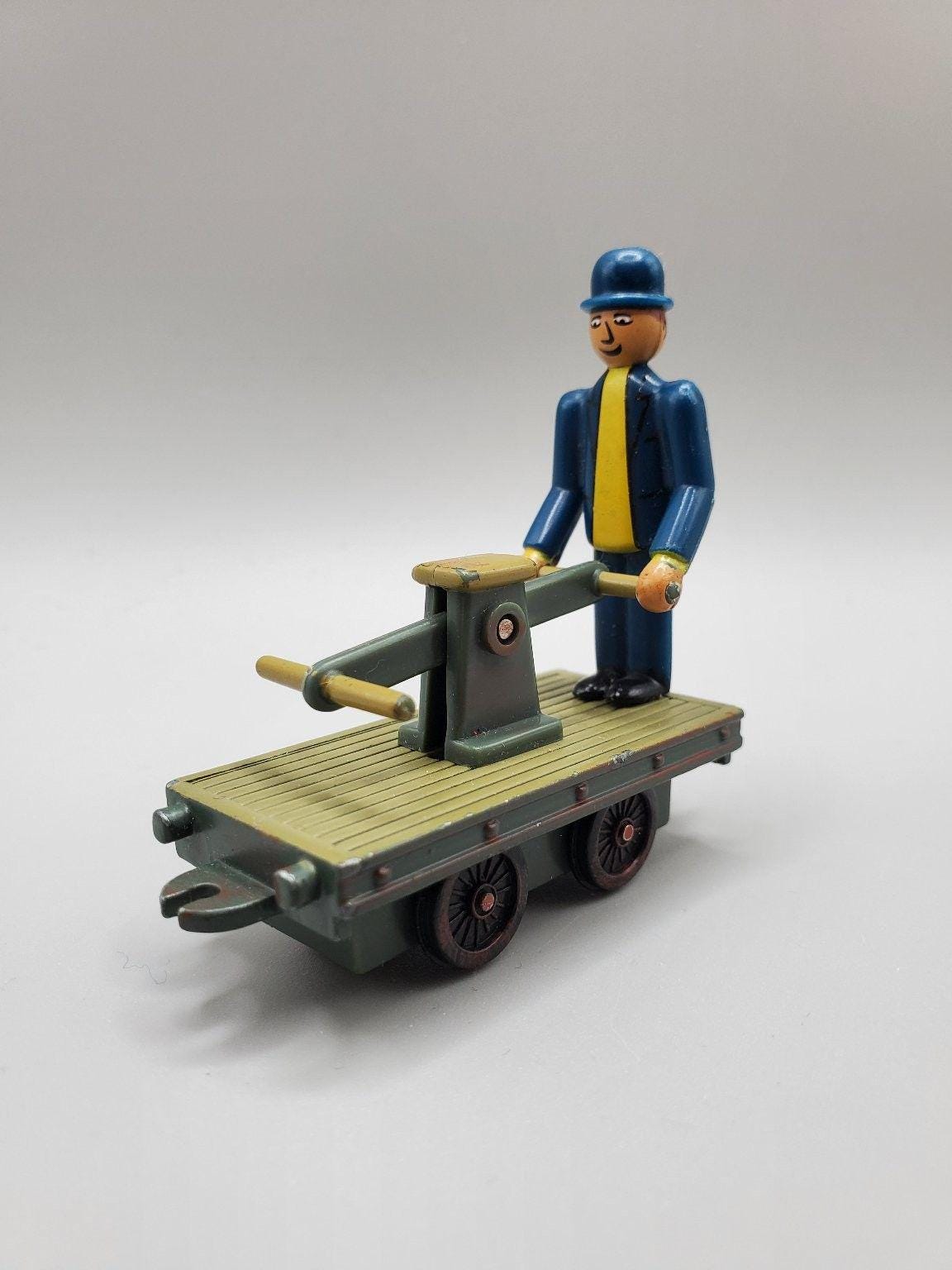 CAMION REMORQUE TOYS R US /Toys R US Truck / rare / Sous Blister / 2011 EUR 17,90 - FR