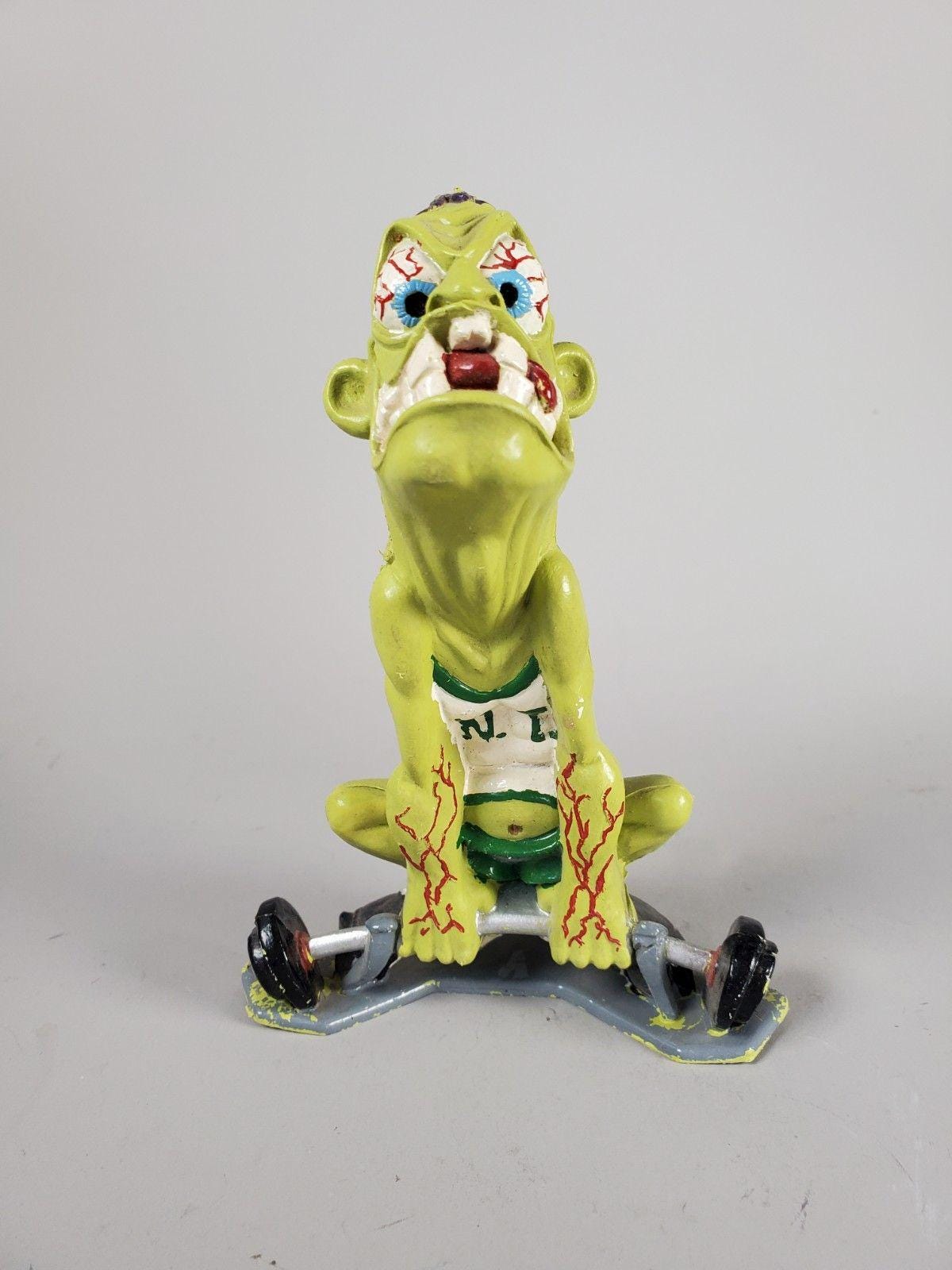 Nutty Mads Bull pen boo boo 人形 フィギュア Vintage 1963 Marx Nutty Mads Bull Pen Boo Boo 6
