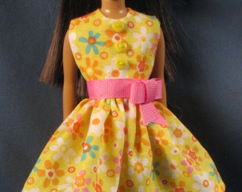 Yellow Print Dress and Kerchief for 9 Inch Fashion Dolls