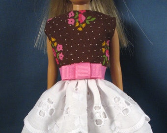 Brown Print and Eyelet Dress and Kerchief Set for 9 Inch Fashion Dolls