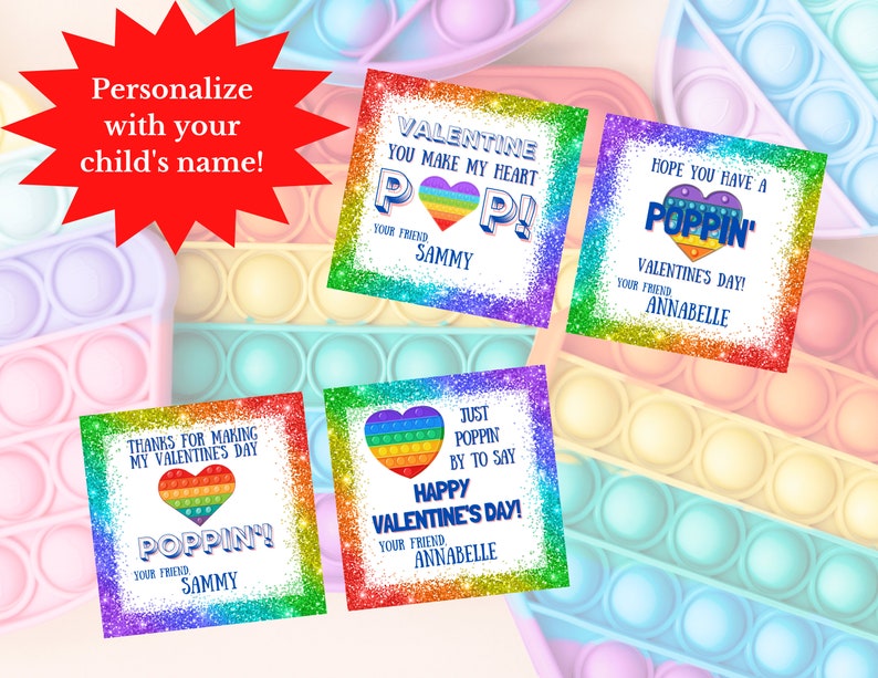 Op de afbeelding: Vier printbare Valentijnsdagkaarten met een regenboog pop-it ontwerp. De kaarten zeggen "Valentine you make my heart pop!" "Hope you have a poppin' Valentine's Day!" "Thanks for making my Valentine's Day poppin'" en "Just poppin' by to say Happy Valentine's Day!"